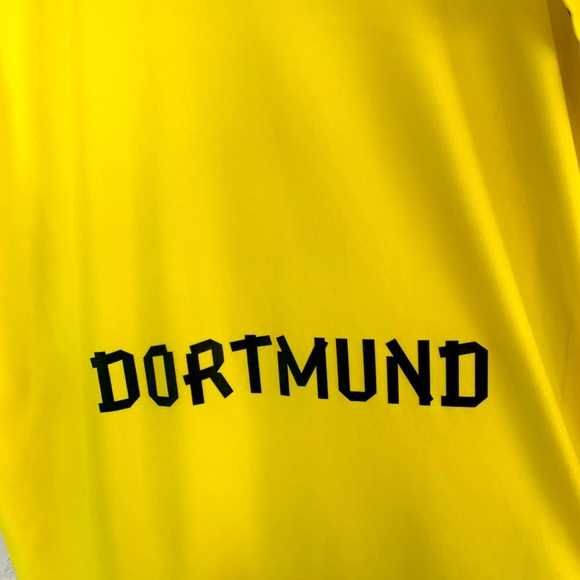 PUMA AUTHENTIC BUNDESLIGA DORTMUND HOME SOCCER JERSEY SIZE XL LIKE NEW - Picture 8 of 9